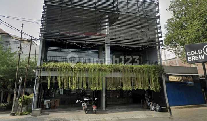 Ruko Super Strategis 3 Lantai Dekat Kampus Uns Solo