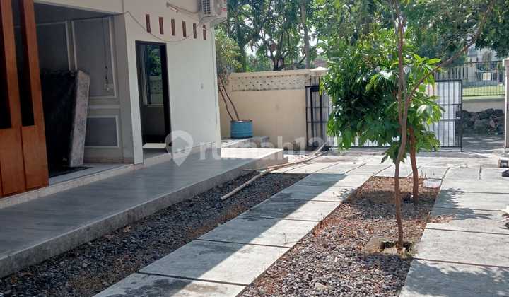 For Rent Large House in Jajar Solo, Strategic & Comfortable Location 2