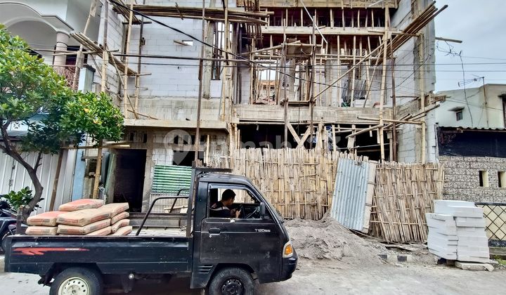 Rumah Proses Bangun / Bagus Modern Minimalis Rumah Proses Bangun / Bagus Modern Minimalis