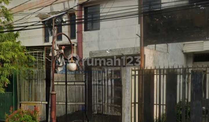 2.5 Story Shop House with Rooftop in Prime Area of Solo Baru