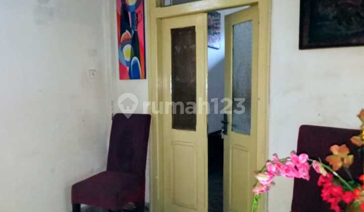 Rumah Bekas Homestay Strategis di Jayengan. Cocok untuk Homestay, Guest House, Kos Eksklusif Dll 2