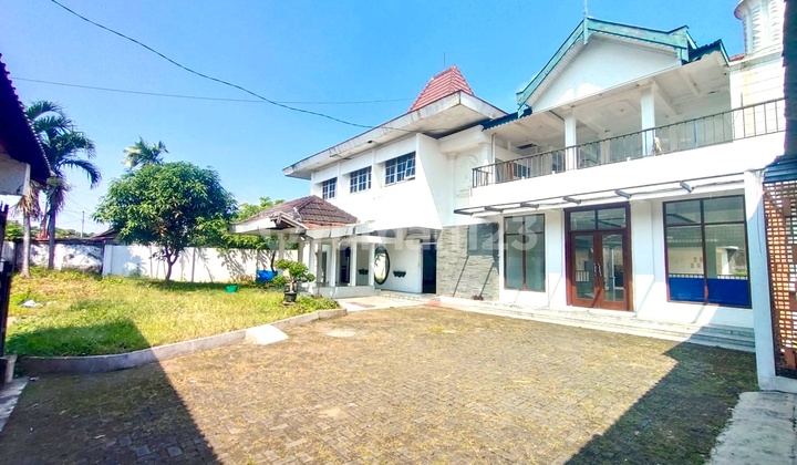 Disewakan Rumah 2 Lantai di Serengan Solo