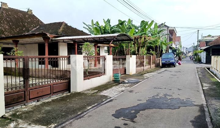 Ready-to-Use House in Paulan Colomadu Solo 2