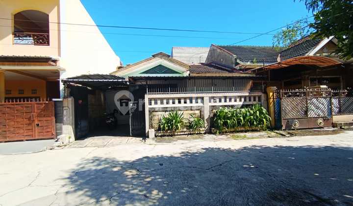 Ready-to-Occupy House in Fajar Indah Baturan Solo Ready-to-Occupy House in Fajar Indah Baturan Solo