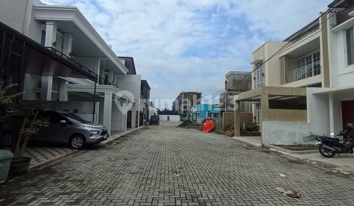 New Elite Cluster Residence in Colomadu Solo - 4 Bedrooms, Close to Toll Road & Airport 2