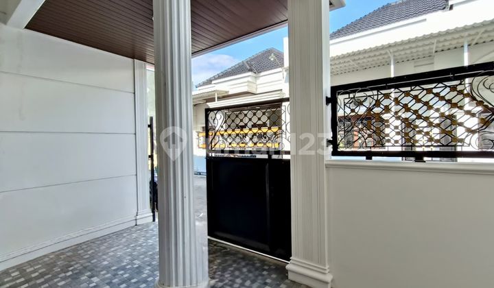 New House in Gentan Solo