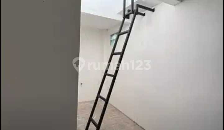 Beautiful House Ready to Use in Gawanan Colomadu Cluster