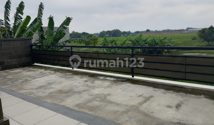 Rumah Nyaman dengan Lahan Luas di Dagen Jaten Karanganyar Solo 2