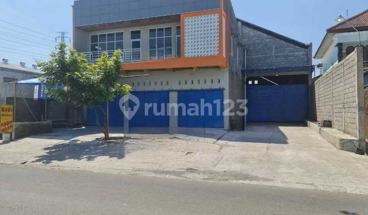 Strategic Warehouse in Gatak Sukoharjo Industrial Area, Close to Solo Jogja Main Road and Kartasura Solo. Strategic Warehouse in Gatak Sukoharjo Industrial Area, Close to Solo Jogja Main Road and Kartasura Solo.