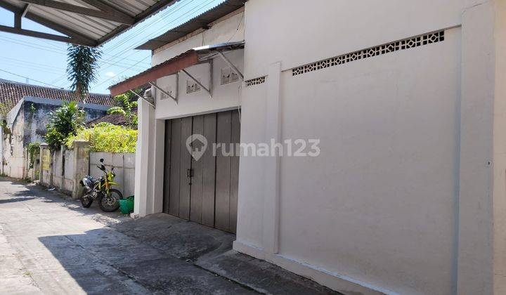 Rumah bgus 2 lantai siyab huni Solo Kota  1