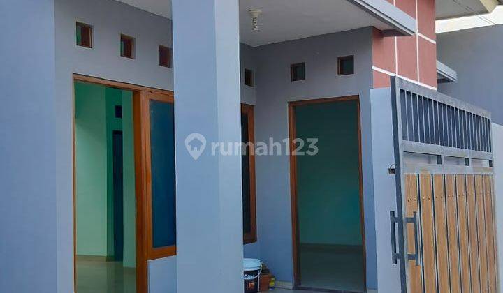 Rumah minimalis strategis siap huni  1