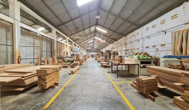 Container Access Warehouse on Gatak Mayang Highway Sukoharjo, Near Kartasura and Solo Jogja Highway