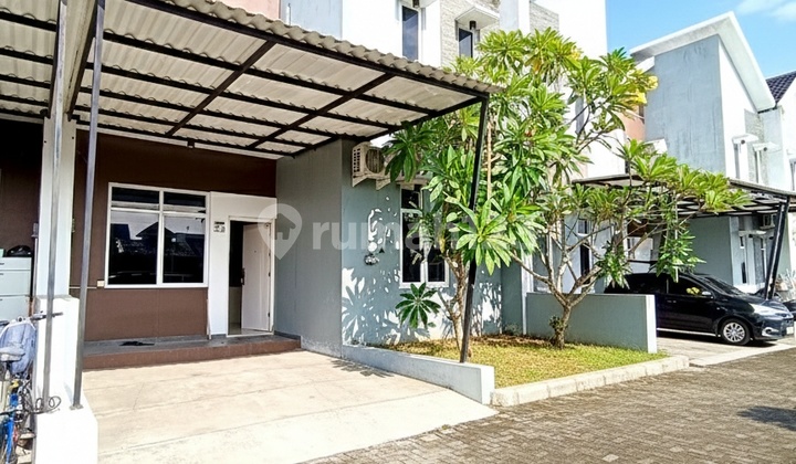 Nice Minimalist 2-Story Fully Furnished House in an Elite Cluster in Colomadu