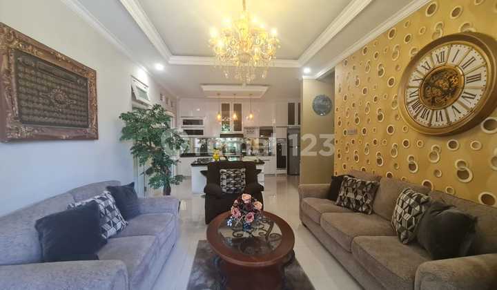 Modern Minimalist Luxury 2-Story House in City Center, Serengan, Solo, Near Veteran and Yos Sudarso Streets 2