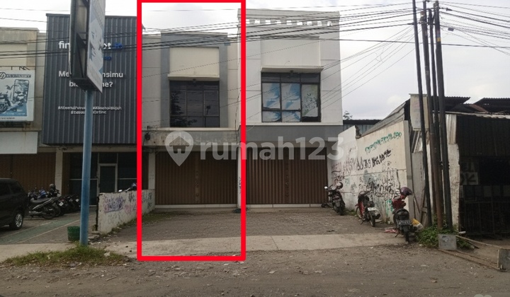 2-Storey Shophouse Near Ir Soekarno Road, Solo Baru 2-Storey Shophouse Near Ir Soekarno Road, Solo Baru