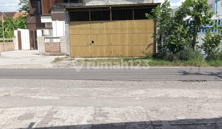 Gudang Bagus Siap Pakai di Area Pergudangan & Niaga Dekat Solo Baru.