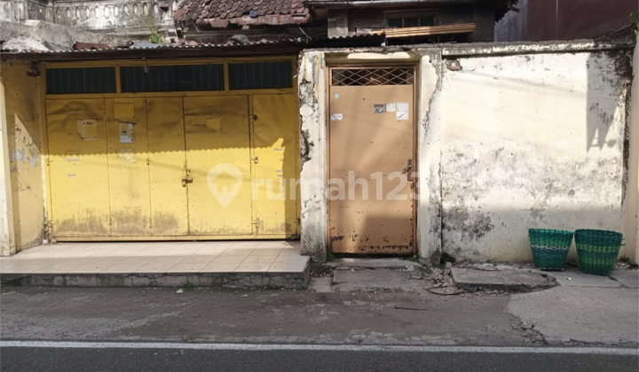 Old Building House Sturdy & Strong Land Calculation Near Captain Mulyadi Road