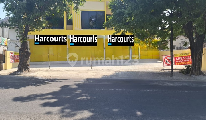 Strategic 2-Story Shophouse on the Side of Re Martadinata Road, Jebres Solo