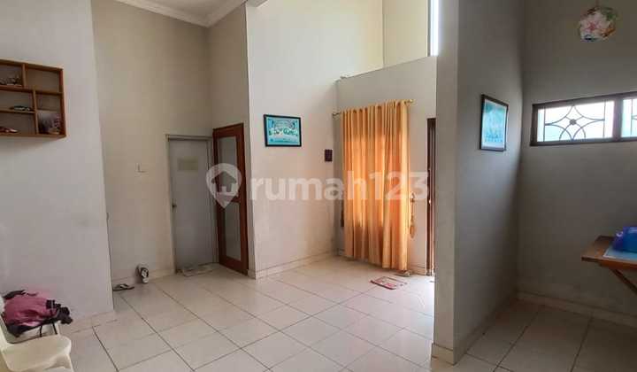 Ready-to-Occupy House in Grogol Cluster Near Solo Baru 2