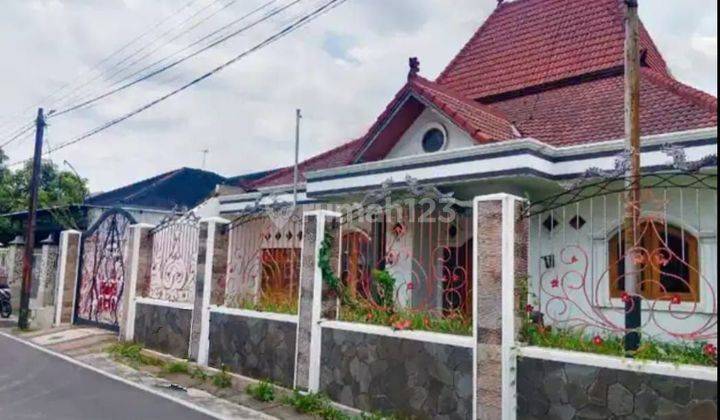 Rumah Bagus Siap Huni Strategis Tengah Kota Solo 1