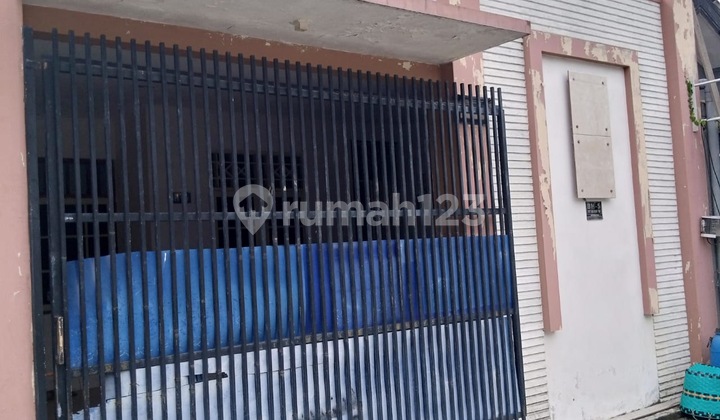 Ready-to-Occupy House In Favorite Residential Area Near The Park Mall, Solo Baru Ready-to-Occupy House In Favorite Residential Area Near The Park Mall, Solo Baru