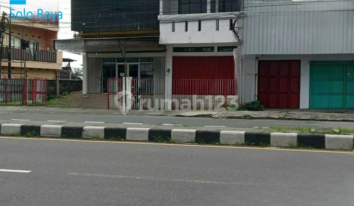 Good 2-Story Shop House Very Strategic in the Main Business Center of Palur, Solo. 1