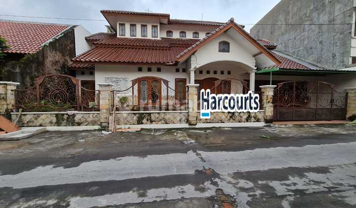 Rumah Bagus 2 Lantai Siap Huni Dekat Jalan Slamet Riyadi Solo 2