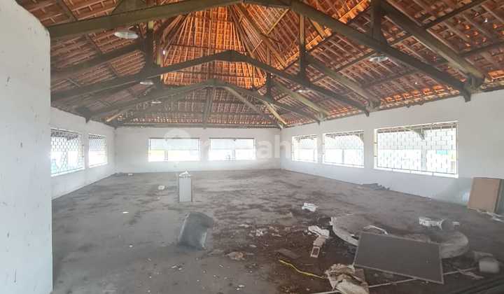 Gedung 4 Lantai Super Strategis Eks Bank Di Jalan Veteran Solo Gedung 4 Lantai Super Strategis Eks Bank Di Jalan Veteran Solo