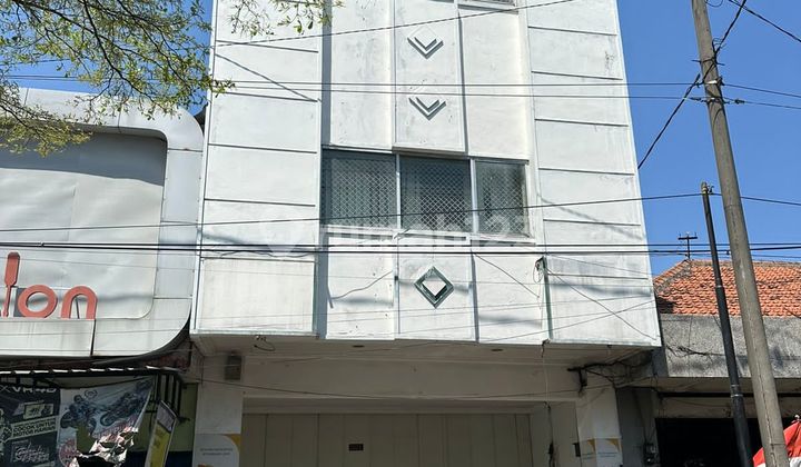 Ruko Bagus Strategis 3,5 Lantai di Jalan Yos Sudarso Serengan Solo Ruko Bagus Strategis 3,5 Lantai di Jalan Yos Sudarso Serengan Solo