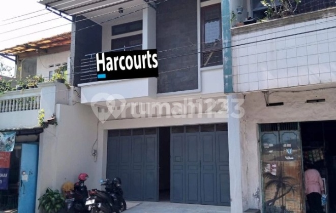 Good 2-Story Clean Well-Maintained Strategic Shop House in the Business Center