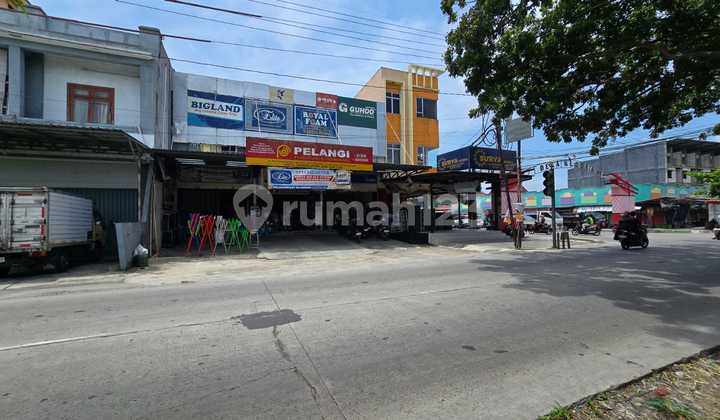 Strategic 2-Story Shop House Location Near Toll Road and Klodran Market Container Access Strategic 2-Story Shop House Location Near Toll Road and Klodran Market Container Access
