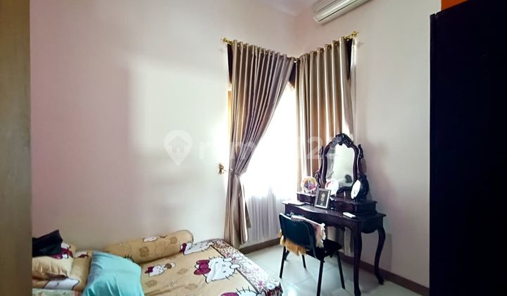 1½ Storey Modern Combination Limasan Ethnic House in Colomadu, Solo 2