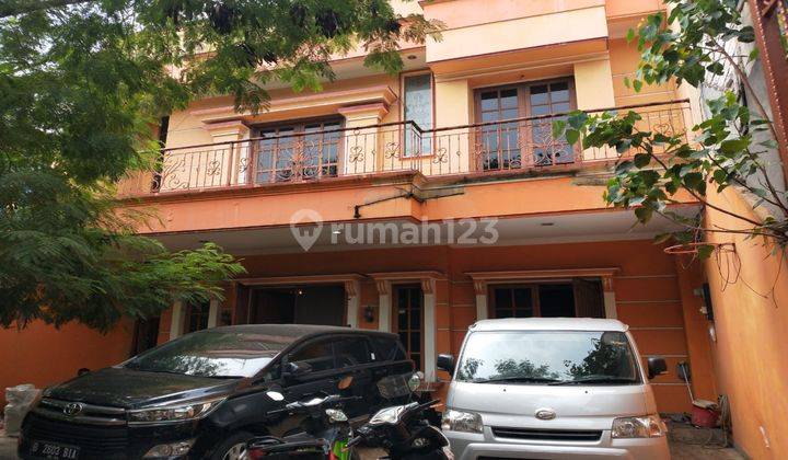 Dijual Rumah Daerah Tangki Mangga Besar V ( Glodok) 3 Lantai 2