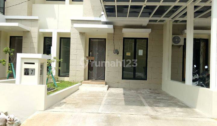 Dijual Rumah Baru 2 Lt di Harapan Indah Bekasi 1