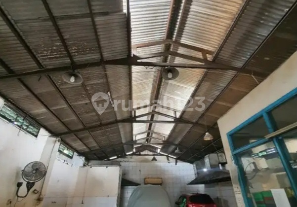 Dijual Gedung 2 Lt Ex Catering di Kp Makasar Jakarta Timur