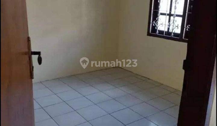 Disewakan Rumah 2 BR di Pondok Bambu Jakarta Timur 4