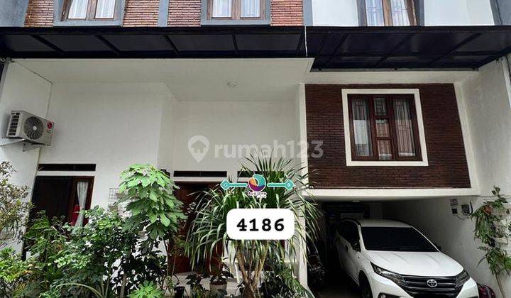 Dijual Rumah Cantik Semi Furnished di Jagakarsa Jakarta Selatan 1