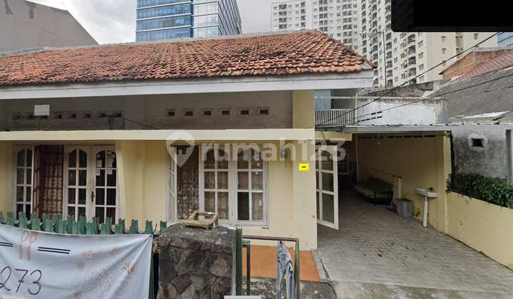 Rumah Lokasi Bagus 2 Lt Dekat St Cawang Dan Lrt Cikoko di Tebet