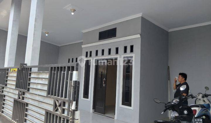 Rumah Cantik Baru Renovasi Siap Huni di Bekasi Utara 2