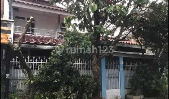 Rumah Hook Lokasi Bagus Dekat Taman Mini Jakarta Timur