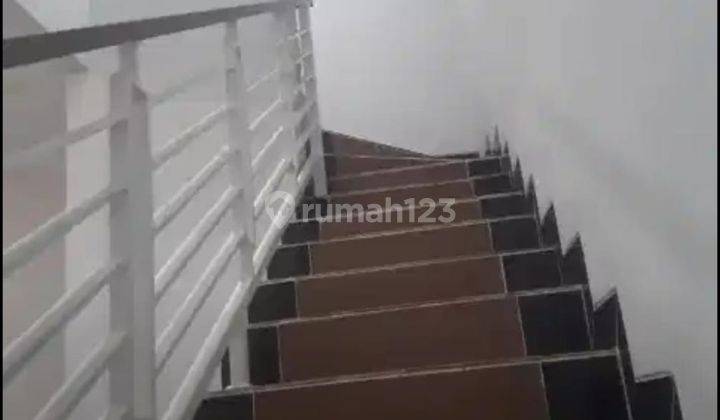 Rumah 2 Lt Siap Huni Dekat Stasiun Krl Depok di Tirtajaya 2