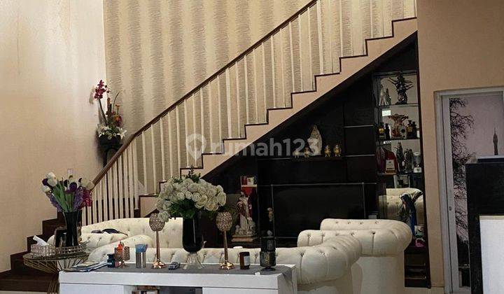 Rumah Mewah 2 Lt Dekat Bundaran Stanleiss Harapan Indah 1