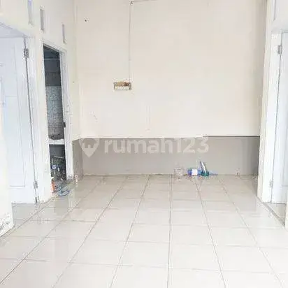Rumah Minimalis Depok Ada Kolam Renang Dekat Tol 5