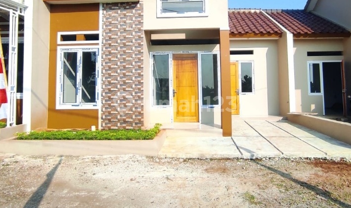 Rumah 1 Lt  dijual Murah Fasilitas Mewah  3