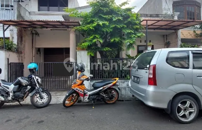 DIJUAL Rumah di Tebet Jakarta Selatan luas 137m2 2
