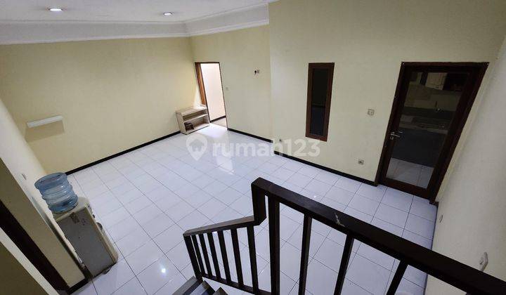 Rumah 2 Lantai Bagus di Mekar Wangi, Bandung