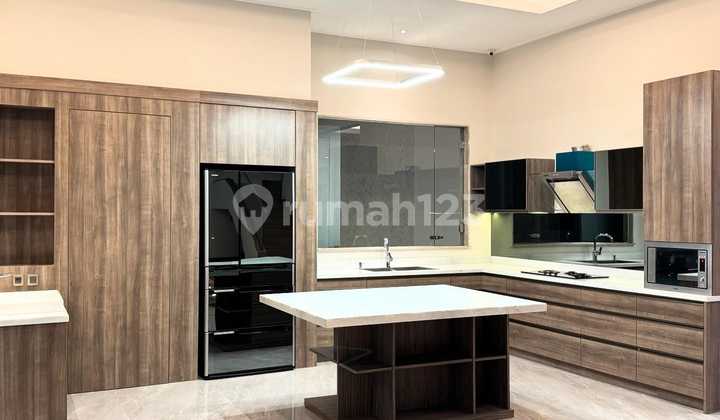 Nice Semi Furnished House West Surabaya