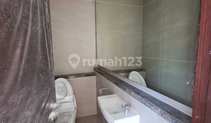 Disewakan Rumah di Chopin Signature Golf Island Pik 2