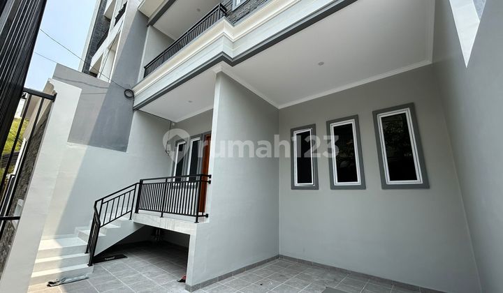 Dijual Rumah Brand New di Muara Karang