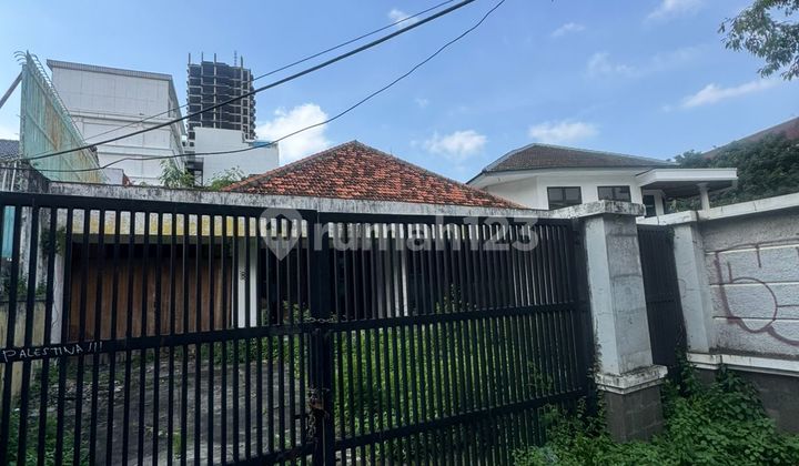 Dijual Cepat Rumah Tua Hitung Tanah di Menteng Jakart Pusat